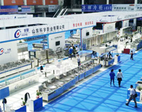 中国厨都酒店不锈钢设备展会盛大开幕，上千酒店水果短视频app设备厂家云集，现场惊现机器人厨师