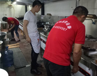 水果视频色版APP下载酒店水果短视频app工程安装现场