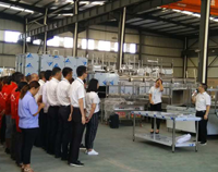 水果视频色版APP下载水果短视频app设备公司10月全体员工会顺利召开，公司将迎来新发展